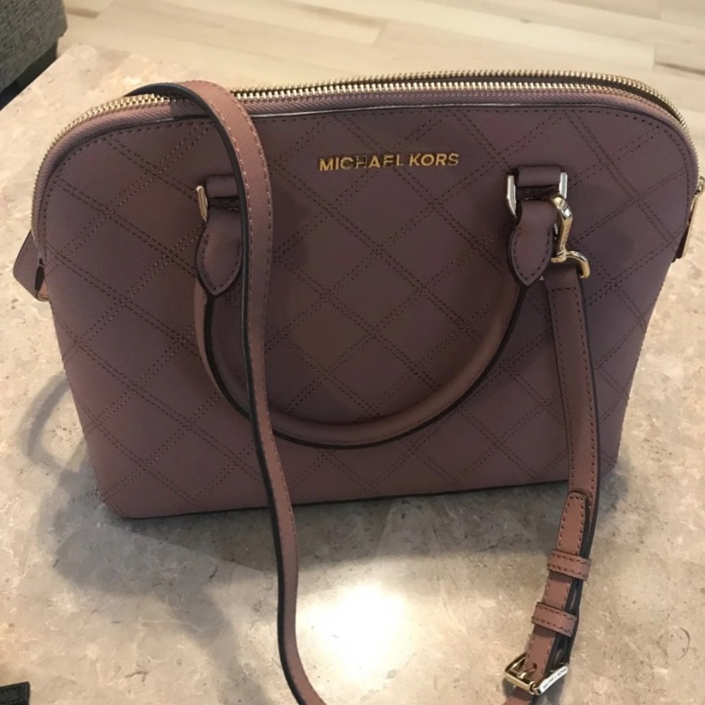 Michael kors purse